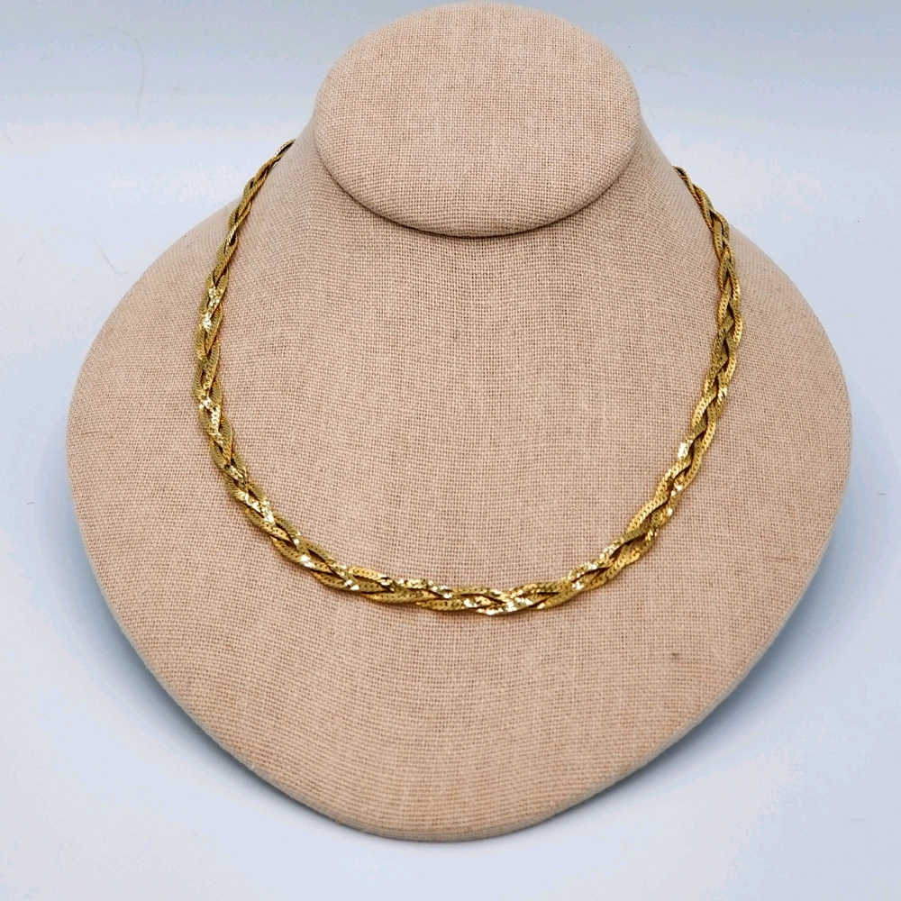 VINTAGE GOLD TONE TRIPLE CHAIN TRIFARI NECKLACE